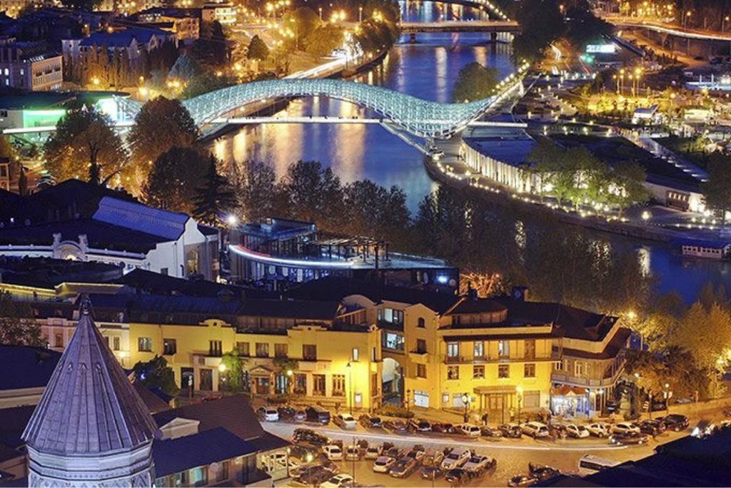 Europa+T Hotel Tbilisi Exterior photo