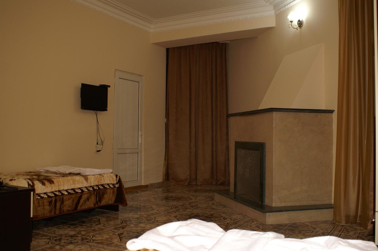 Europa+T Hotel Tbilisi Exterior photo