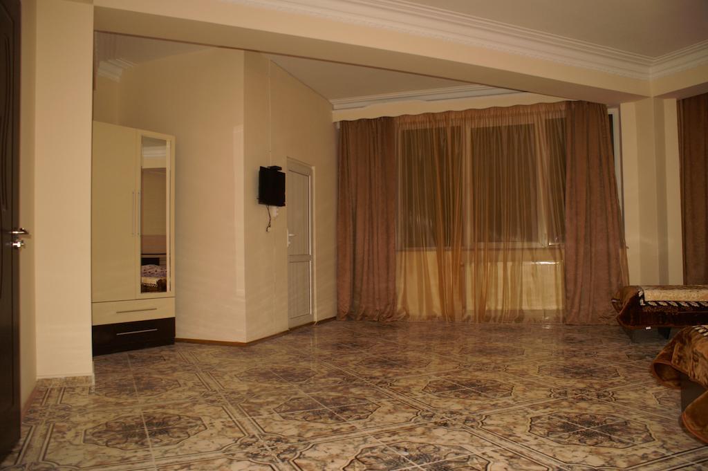 Europa+T Hotel Tbilisi Room photo