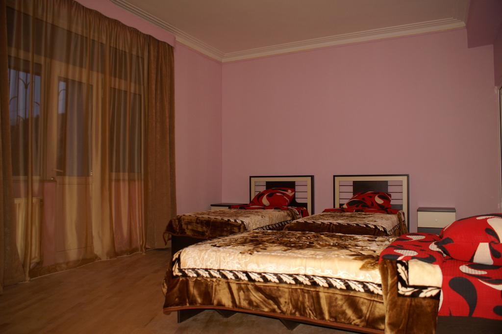 Europa+T Hotel Tbilisi Room photo